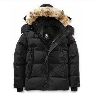 Canada Goose Wyndham Fusion Fit Coyote Fur Trim Down Parka
